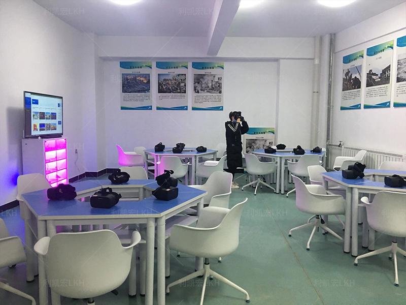 重庆创客VR教室